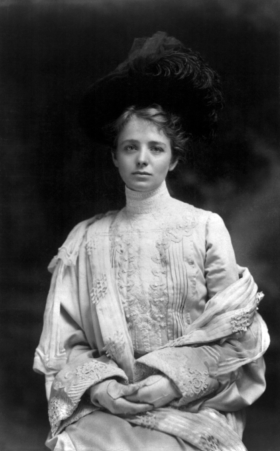 Maude Adams, who died in 1953, was an actress but never got to see the moon landing or Miley Cyrus' VMA performance. Besides that her life was an exceptional one.