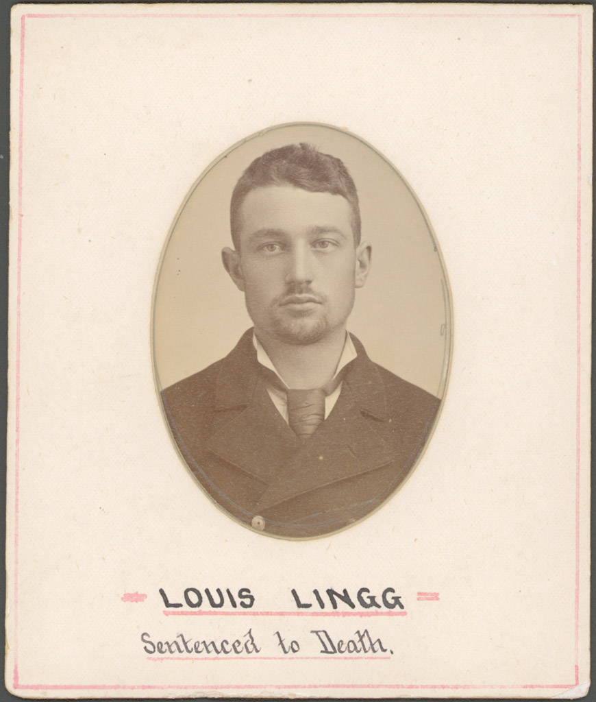 Why is it that the bad guys murderers, thieves ect. are always the most dreamy? This man, Louis Ling, was put to death for his crimes which are unknown but probably significant given the punishment.