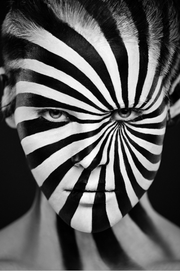 Insane 2D Makeup Illusions