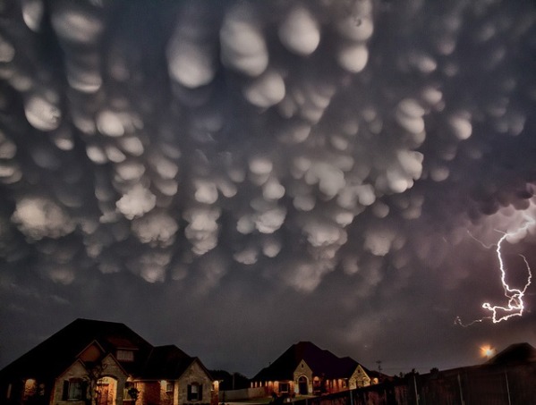 Mammatus Clouds