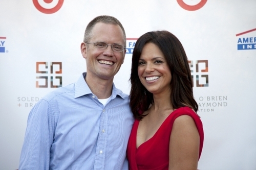 Soledad OBrien - She's an anchor and correspondent for CNN, HBO's Real Sports and Al Jazeera America's America Tonight. Her mother is Cuban and her father is Australian.