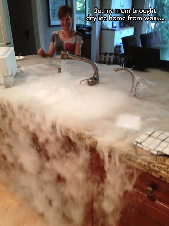 dry ice party ideas - So, my mom brought dry ice home from work...