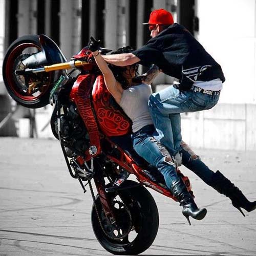 street bike stunts - Wao