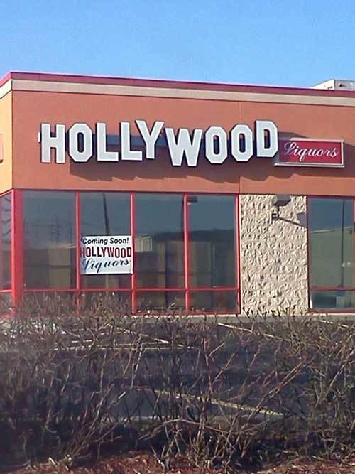 signage - Hollywood rquor Coming Soon! Hollywood Vig 10rs