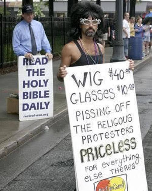 21 Protest Signs That Are Just Trolling People