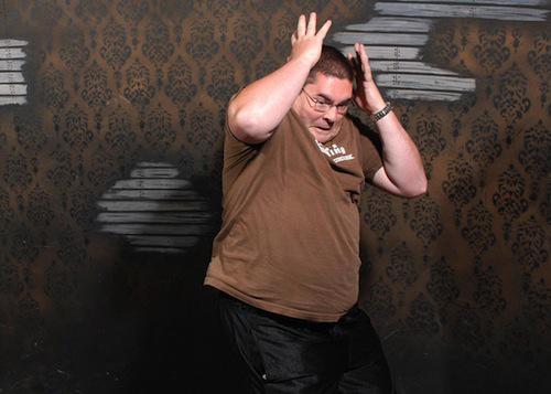 22 Pictures Of People Freaking Out In A Haunted House