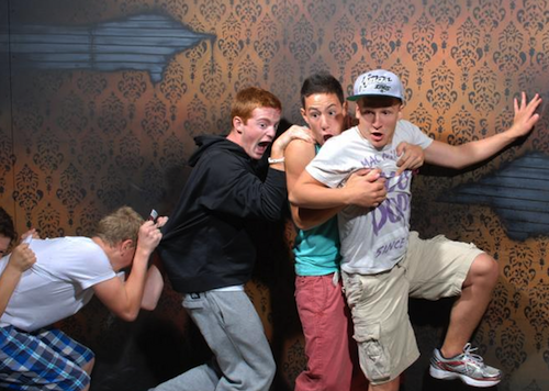 22 Pictures Of People Freaking Out In A Haunted House