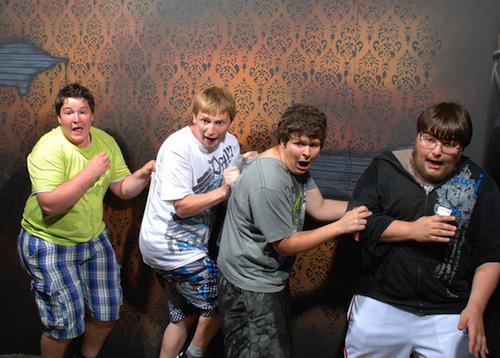 22 Pictures Of People Freaking Out In A Haunted House