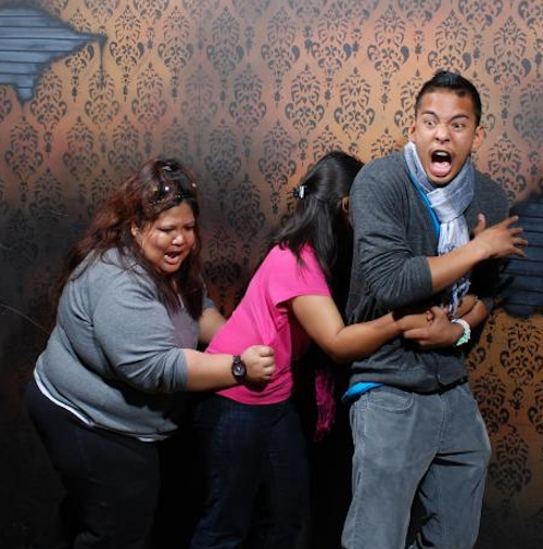 22 Pictures Of People Freaking Out In A Haunted House