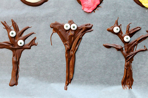 22 Creepy Things Made Out Of Chocolate