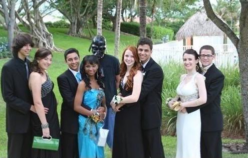 These Prom Photobombs Might Be The Creepiest Ever