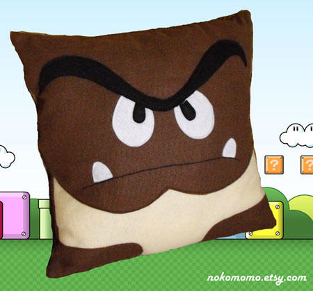 25 Ridiculously Geeky Custom Pillows