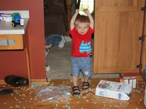 20 Messy Kids Caught in the Act