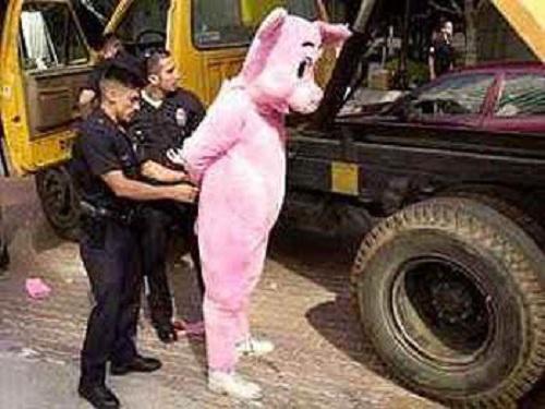 20 Worst Costumes To Be Arrested In