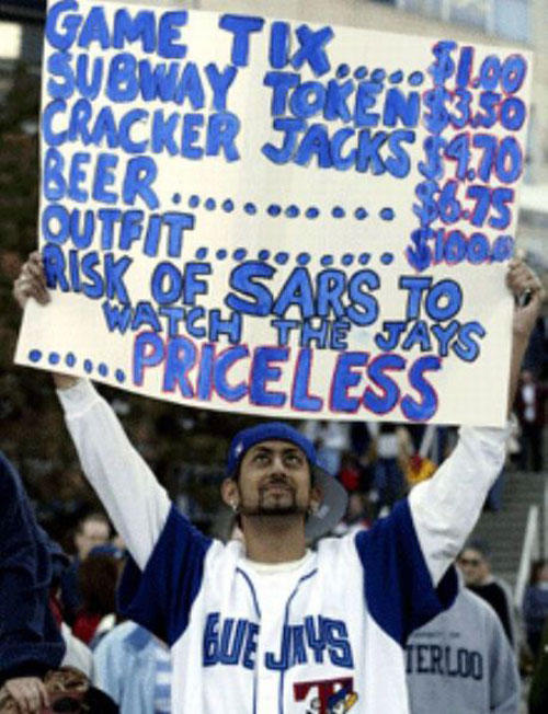 19 Hilarious Sports Fan Signs