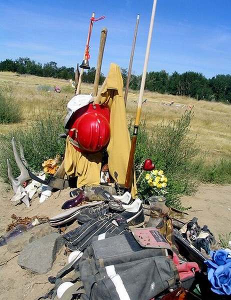 Bizarre Headstones and Grave Sites