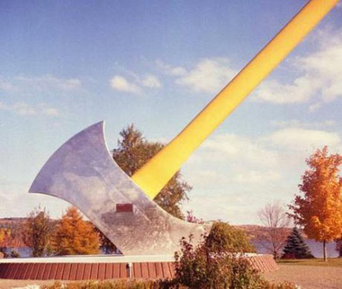World's Largest Useless Objects