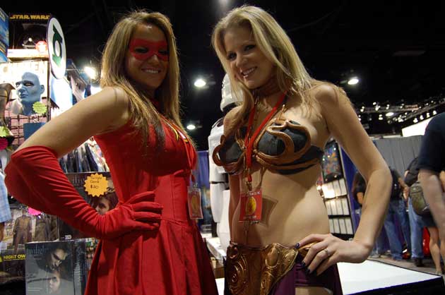 Hot Girls of ComicCon 2009