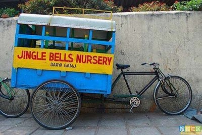 School busses in India