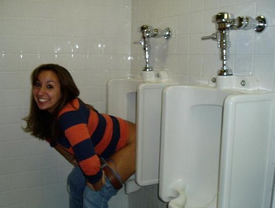 Women Pee In Urinals
