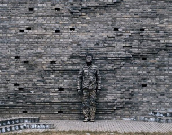 Cool "Invisible People" photos