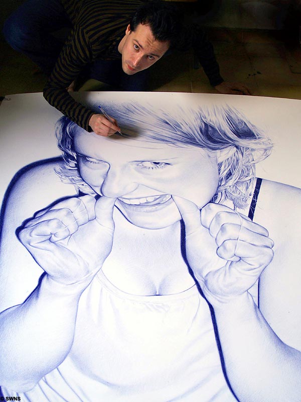 10ft Photographs Drawn With a Ballpoint Pen
