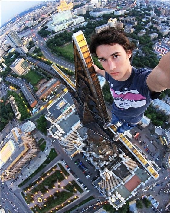 high up selfies - Ar