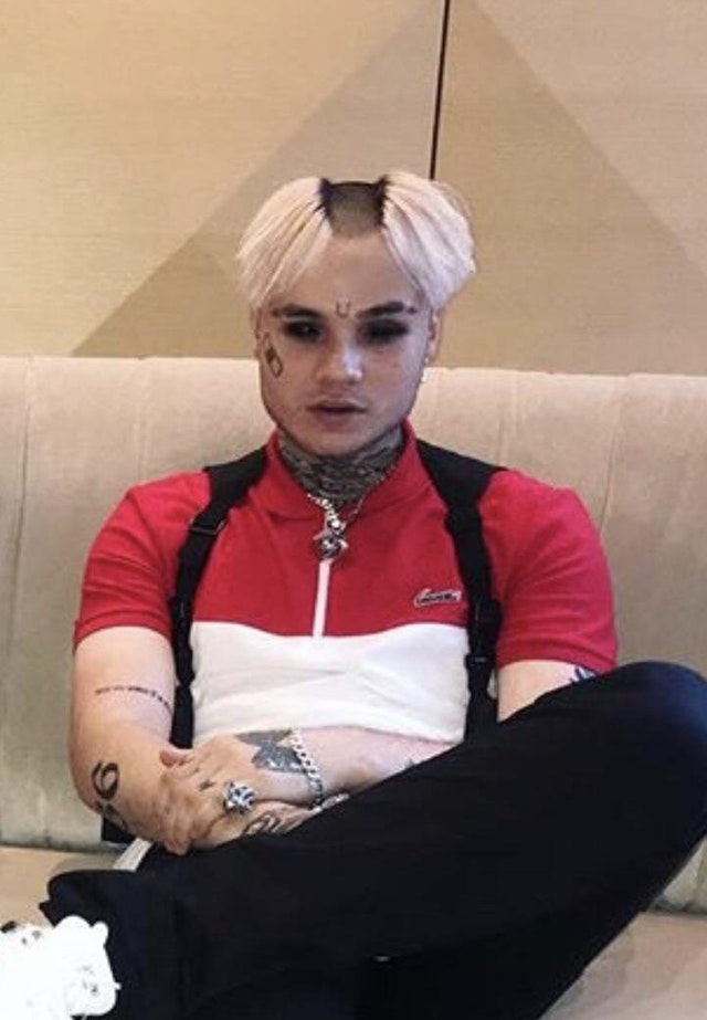 bexey face tattoo