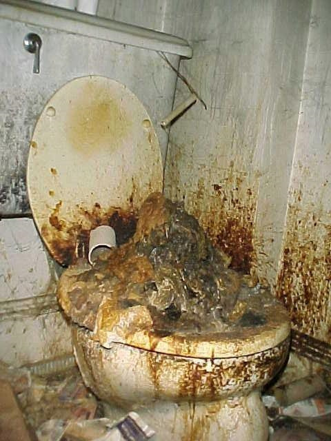 A very disgusting bathroom.