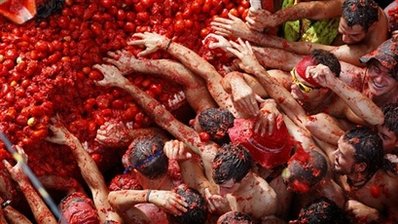 Massive Tomato Fight In Spain