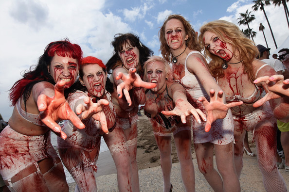 Hot Zombie Chicks