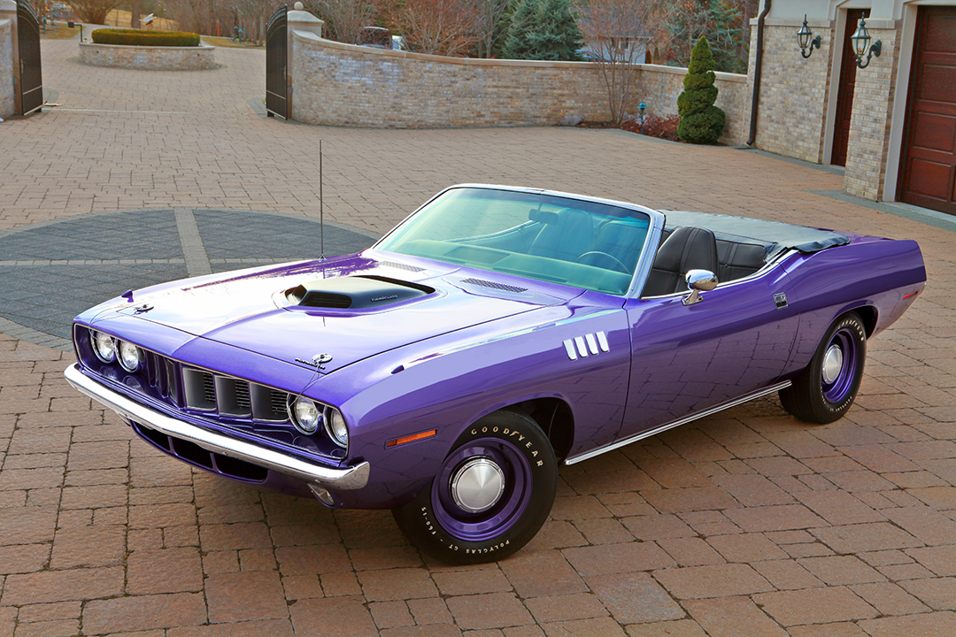 1971 Hemi 'Cuda convertible: 1,320,000 dollars