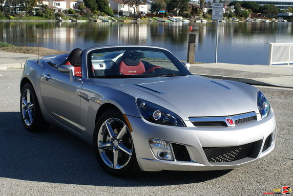Now in 2006 they debuted the Saturn Sky.  If you wanted to spend the money you could get the 2.0L Turbo version that puts out 260hp, but in 2010 following a withdrawal from Penske Automotive to buy them out, Saturn bit the dust.