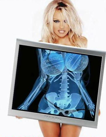 Pamela Anderson, hot!