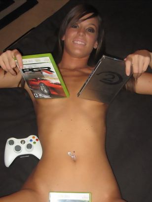 Sexy Girls for the Gamer Geeks
