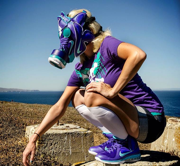 Sneakerhead - An artist transforms his sneakers into impressive masks