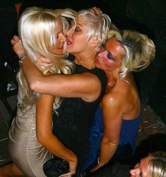 60 Rare Pictures of Drunk Celebrities