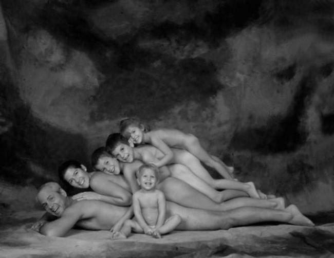 awkward family photos naked