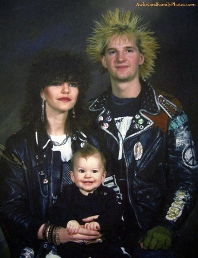 cringeworthy awkward family - AwkwardFamily Photos.com