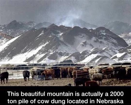 nebraska mountains - This beautiful mountain is actually a 2000 ton pile of cow dung located in Nebraska