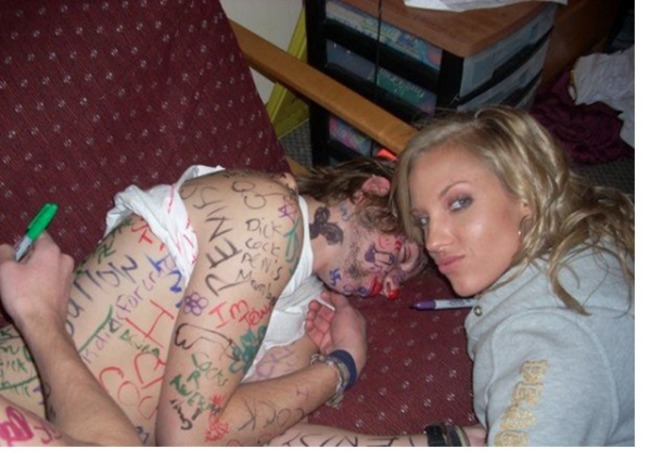 25 People Who Passed Out Drunk And Woke Up As "Art"