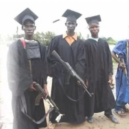 niggas graduating