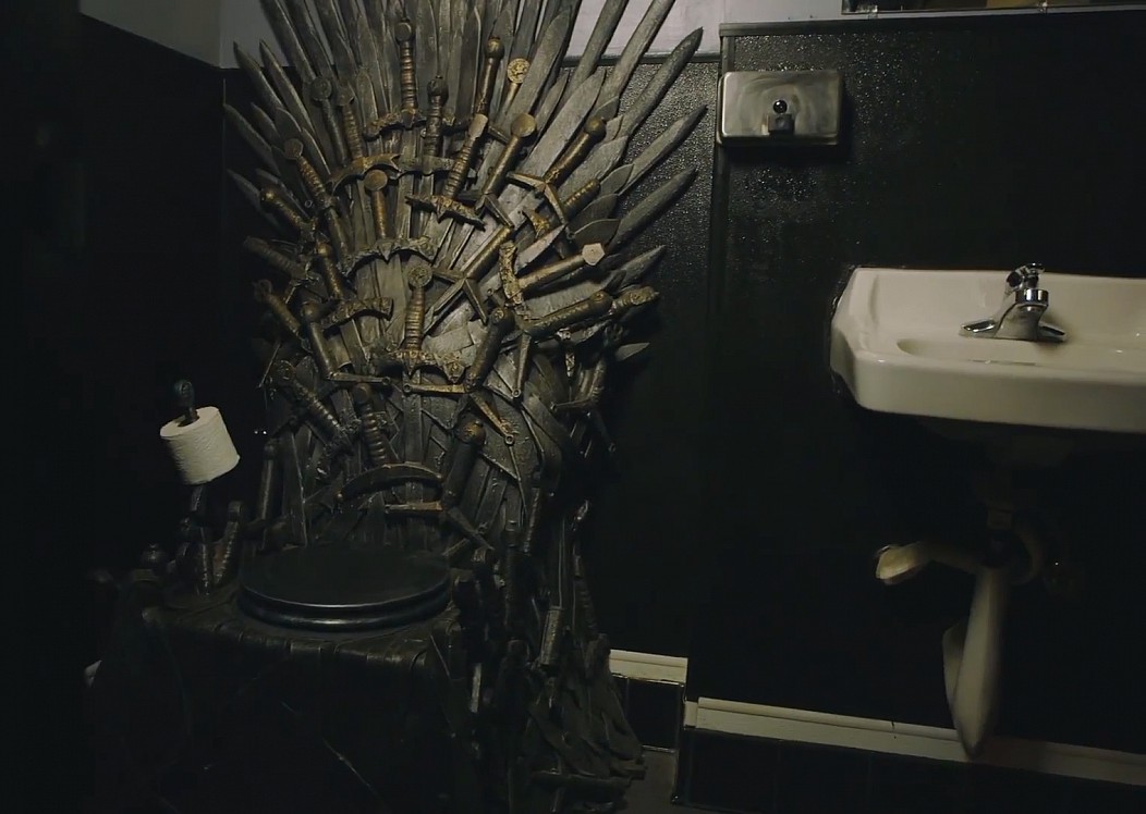 game of thrones toilet