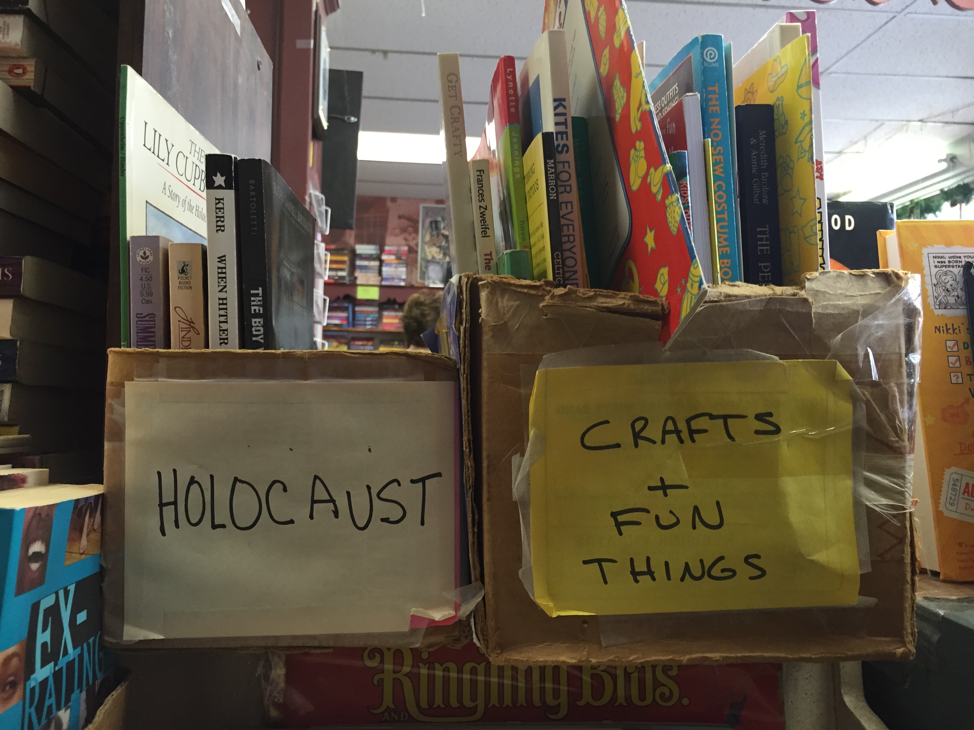 21 Examples Of Bookstore Employees Having Too Much Fun