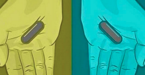 We also remember how annoying the debate became in only a matter of days….Well, it looks like it’s going to happen all over again. People have started sharing this picture of two hands that are holding pills that are most definitely blue and red. But it would seem some (stupid) people think they are both grey.