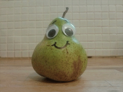 That pear got an apple bottom!