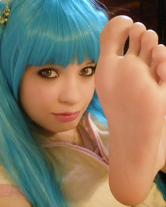 Emo feet pictures