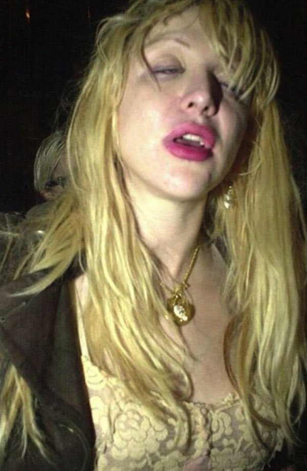 26 Photos of Celebrities That Partied Too Hard