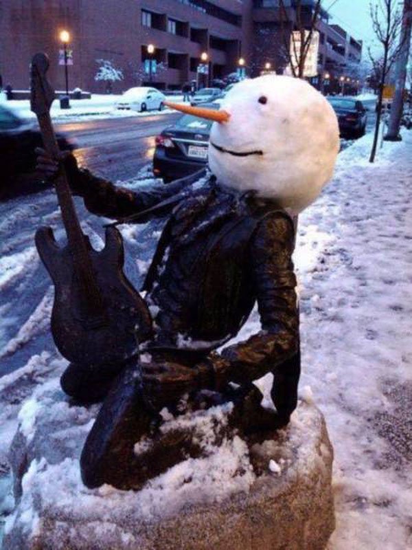 rocker snowman