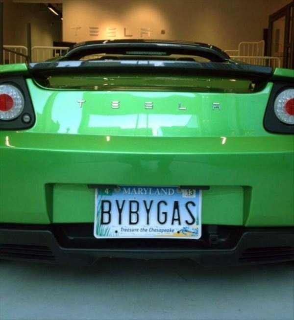 32 Hilariously Creative Tesla License Plates